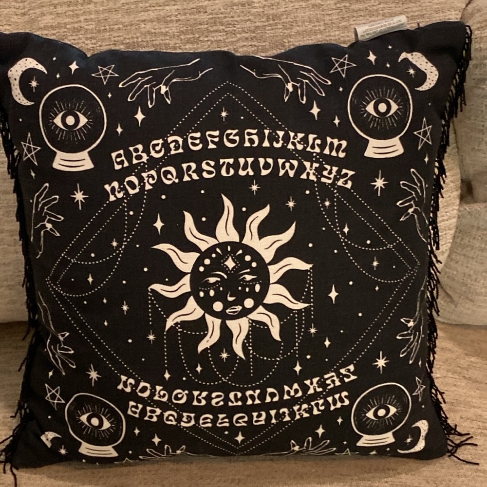 NWOT Indigo Moon Celestial Decorative Accent Pillow